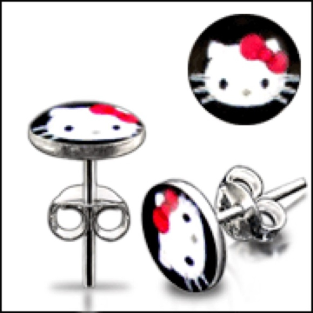 🆕 Hello Kitty 925 Sterling Silver Earring